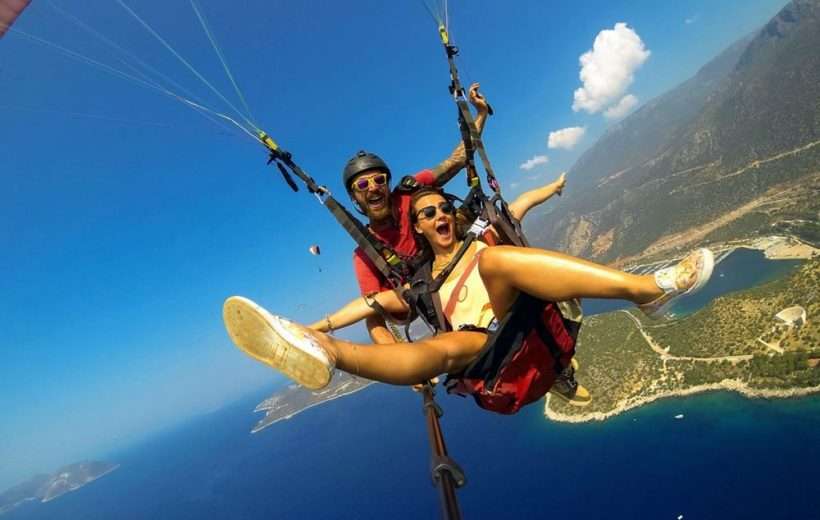 Book Your Thrilling Oludeniz Paragliding Spot Now!